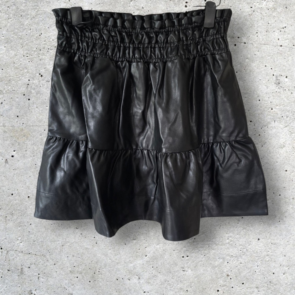 The Somerset Mini Skirt: Black Faux Leather Edition - New Large - Picture 6 of 6